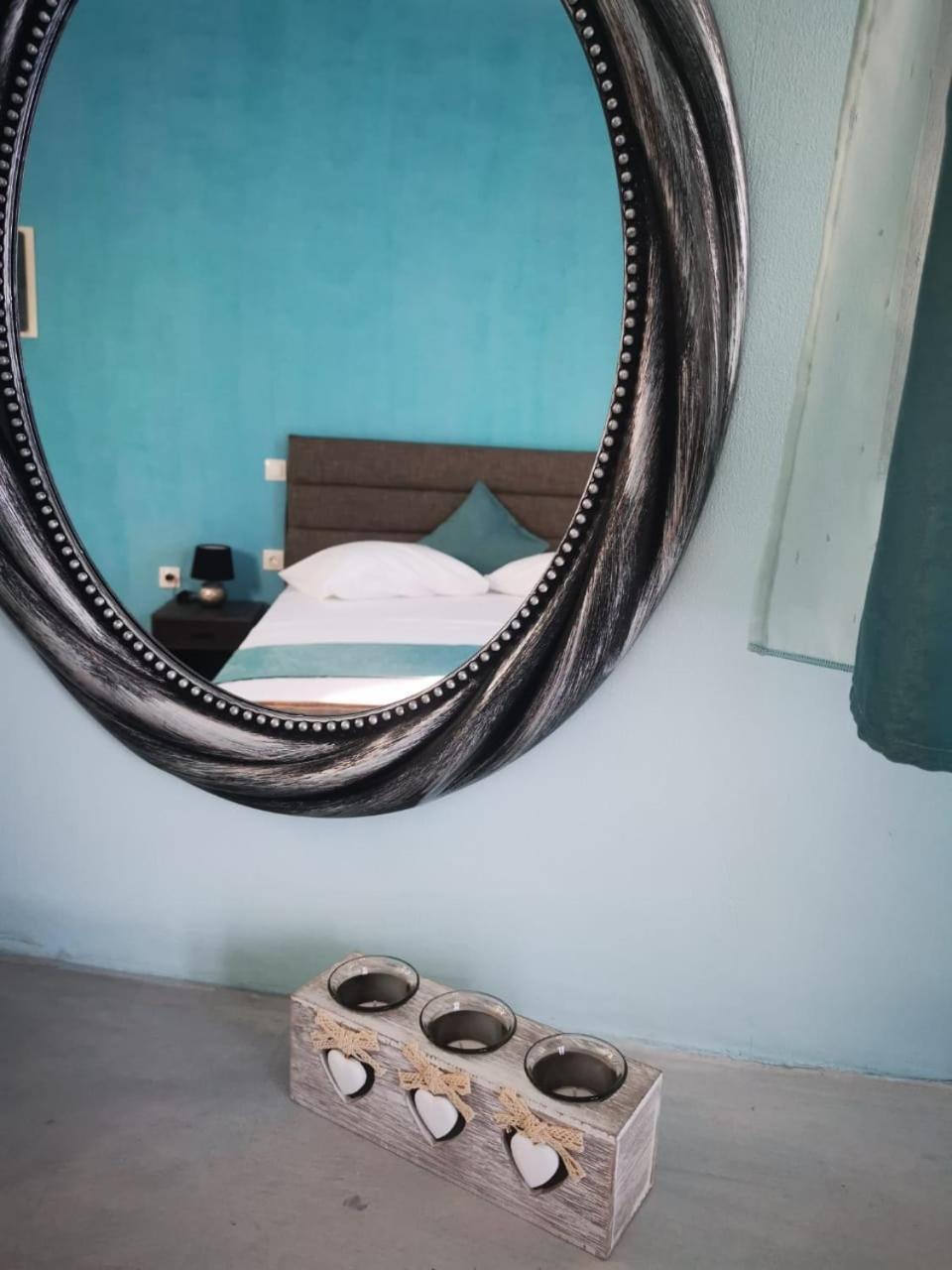 N Renieris Apartments Firostefani Chambre photo
